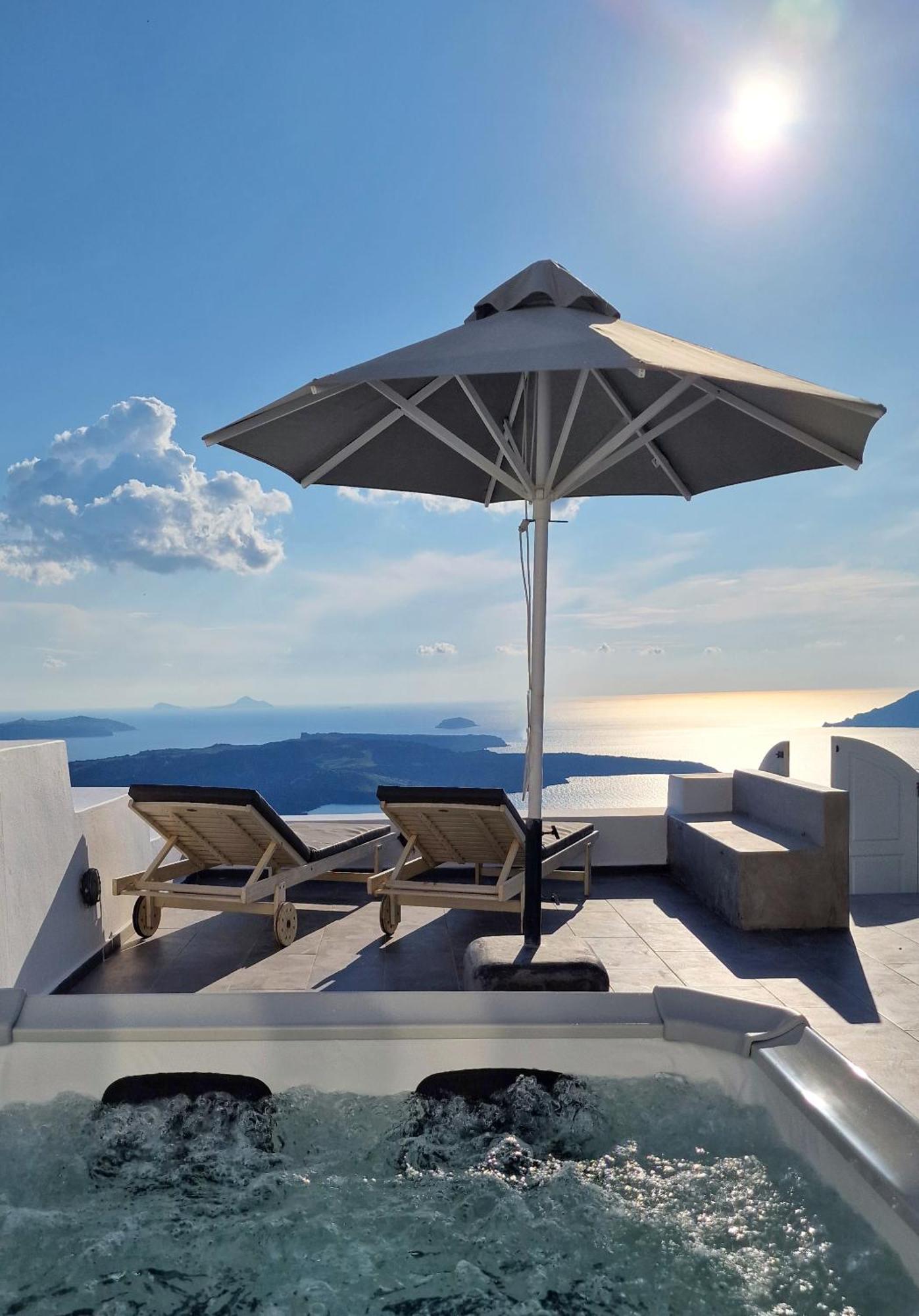 Villa Karpimo Horizon - Caldera View With Private Hot Tub Firostefani Esterno foto