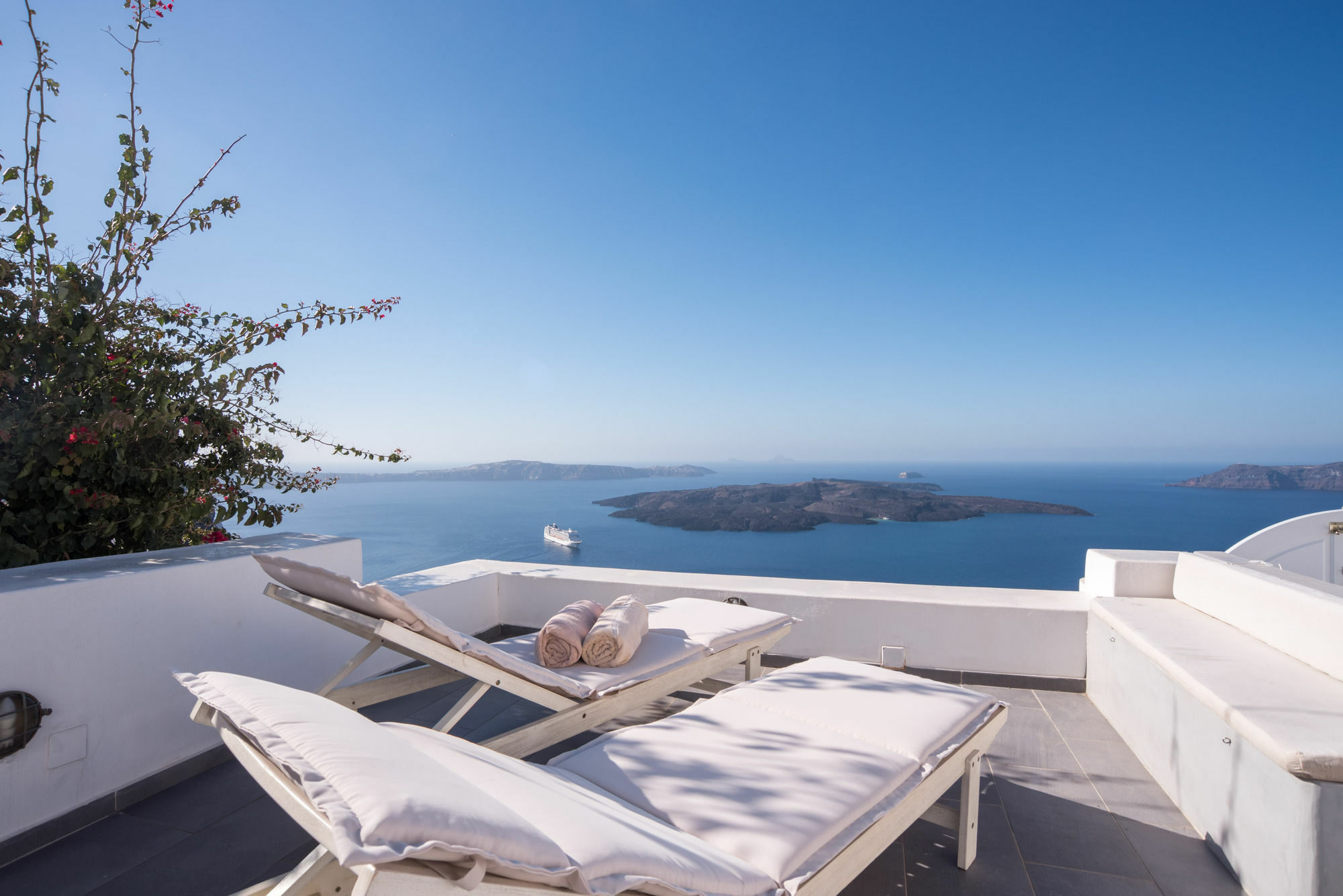Villa Karpimo Horizon - Caldera View With Private Hot Tub Firostefani Esterno foto